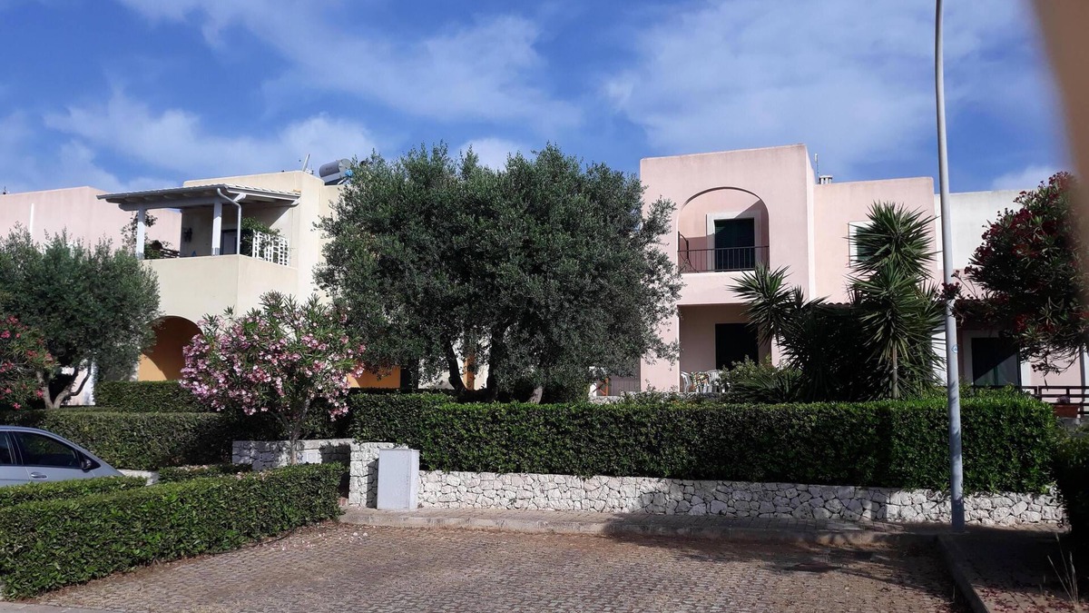 Santa Cesarea Terme Apartment | Beautiful apartment near the sea with garden and terrace with views.