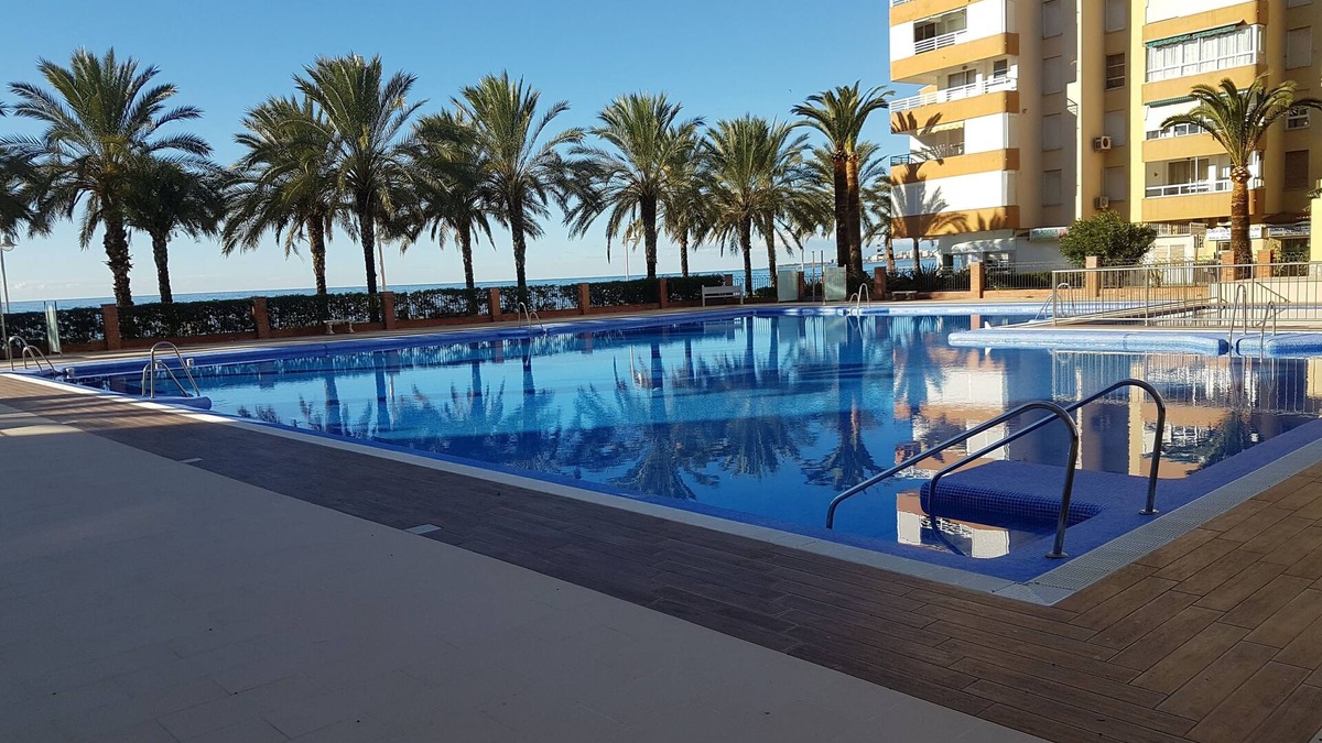 Algarrobo Apartment | Beautiful apartment in Algarrobo Costa. Panoramic view of the sea. Pool, tennis.