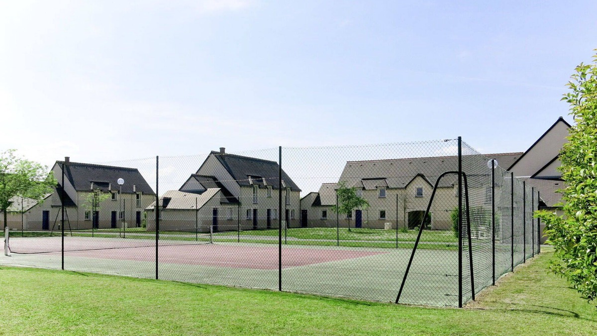 Azay-le-Rideau House | Beautiful apartment in villa for 6 guests with pool, WIFI, TV, terrace and pets allowed