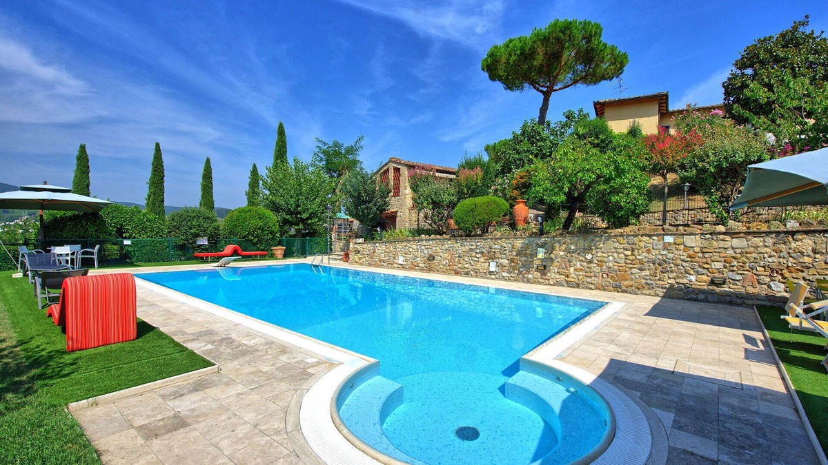 San Gimignano Apartment | Beautiful apartment for 2 guests with A/C, WIFI, pool, TV and panoramic view