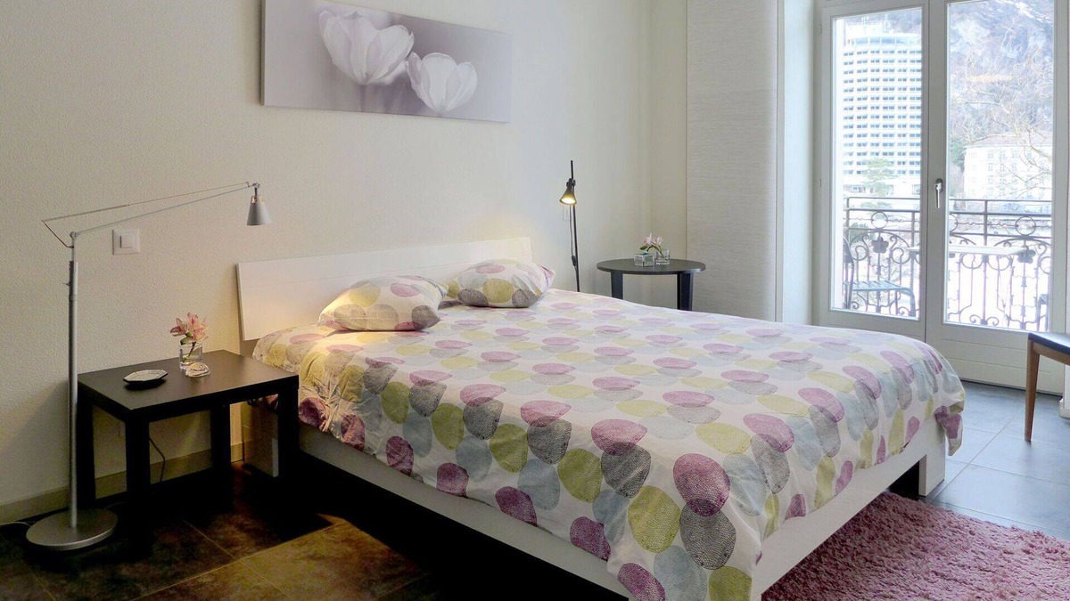 Central Interlaken Apartment | Beautiful apartment for 4 guests with WIFI, TV, balcony and panoramic view