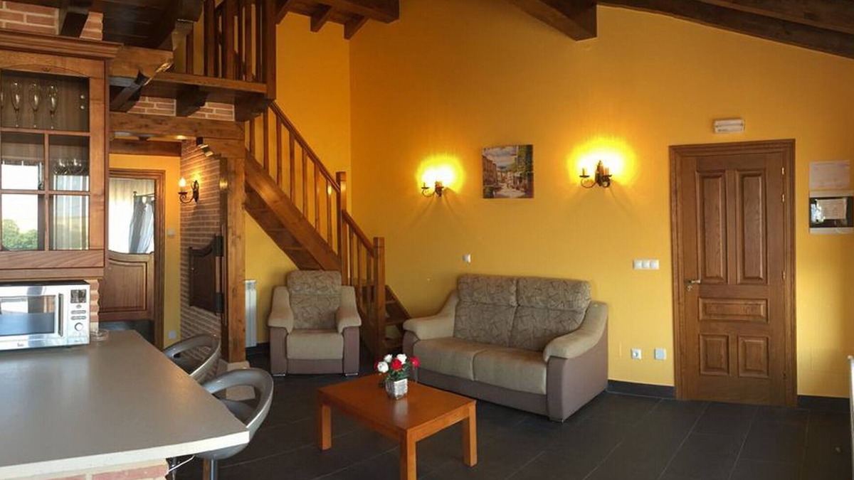 Campoo de Yuso Apartment | Beautiful apartment with lake view