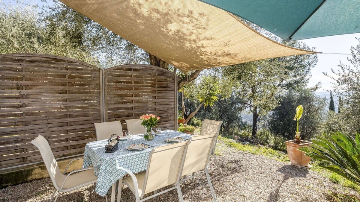 Cabris Apartment | Beautiful apartment for 5 people with WIFI, TV and terrace