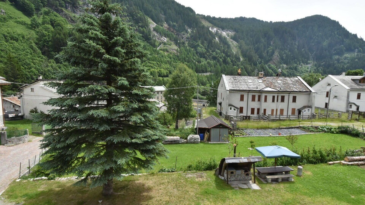 Isola Apartment | Beautiful apartment for 4 guests with WIFI, TV, terrace and pets allowed