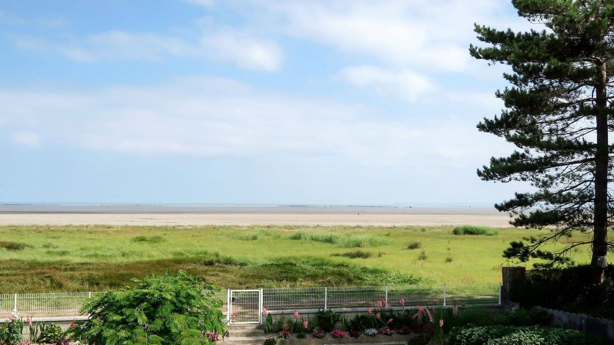 Ille-et-Vilaine Apartment | Beautiful apartment for 4 guests with WIFI, TV and terrace