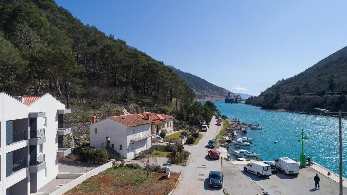 Plomin Apartment | Beautiful apartment in Plomin Luka