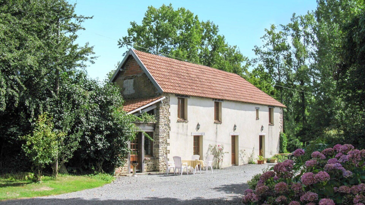 Savigny House | Beautiful apartment in villa for 4 people with WIFI, TV and pets allowed