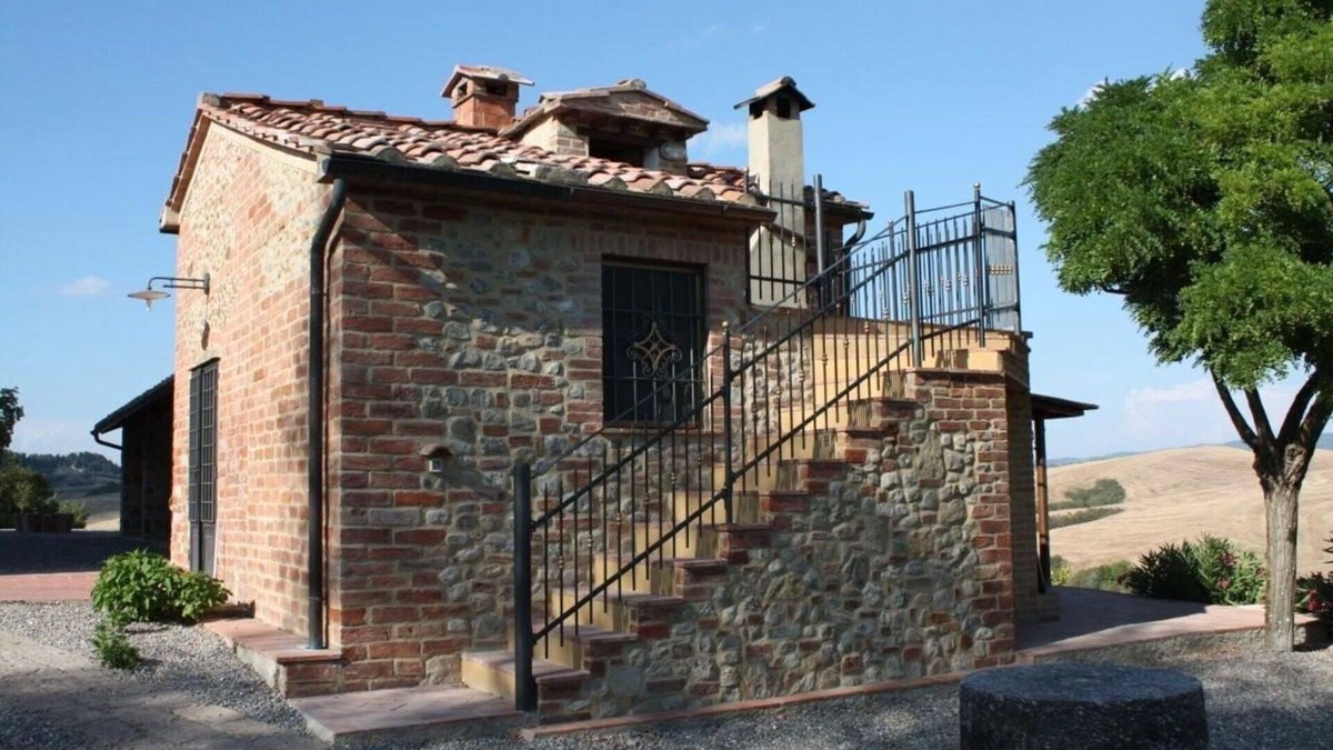 Peccioli Villa | Beautiful apartment in villa for 5 guests with WIFI, pool and panoramic view