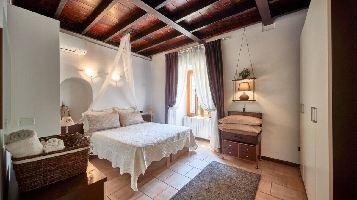 Sirmione Old Town Apartment | Beautiful apartment in the heart of Sirmione
