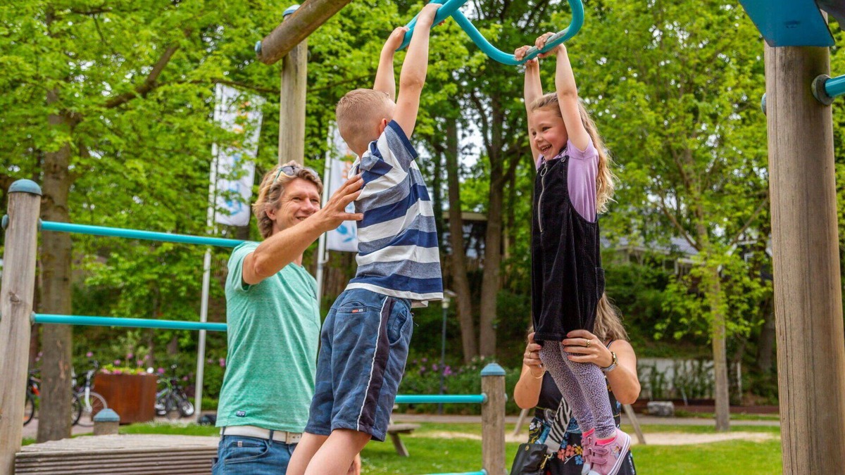 Belfeld House | Beautiful apartment in villa for 2 guests with pool, WIFI, TV and terrace