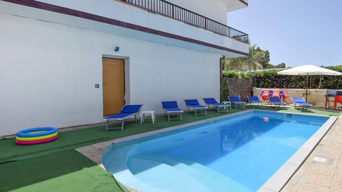 Palmi Apartment | Beautiful apartment in Palmi with WiFi