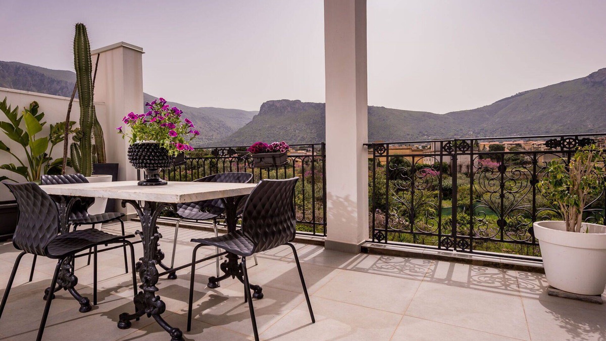 Terrasini Apartment | Beautiful apartment for 4 guests with A/C, WIFI, TV and terrace