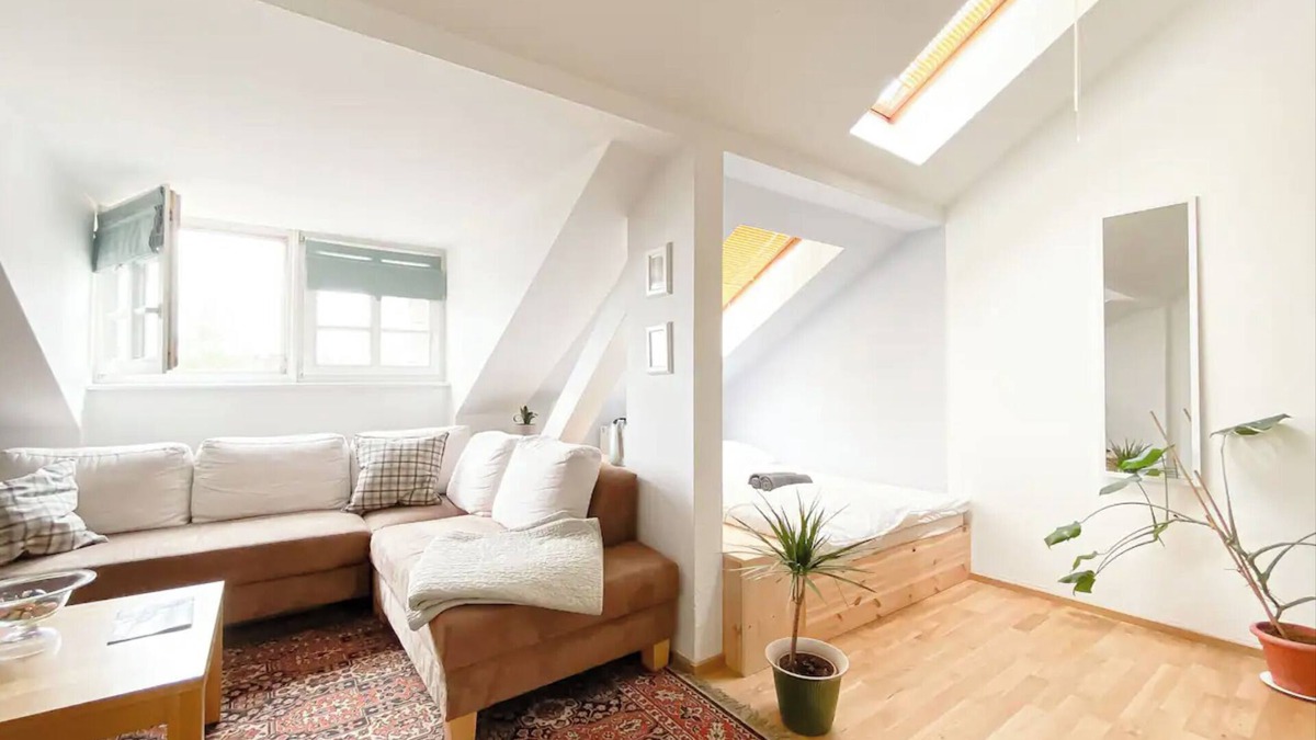 Stotteritz Apartment | Beautiful apartment with a view over the city forest