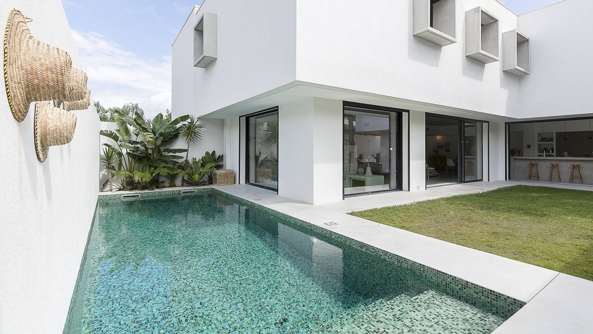 Vielle-Chapelle Villa | BEAUTIFUL ARCHITECT VILLA WITH PISICON IN ABSOLUTE CALM AND CLOSE TO THE SEA