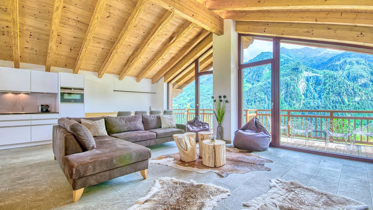 Kaprun House | Beautiful Austrian style Chalet at the ski slope