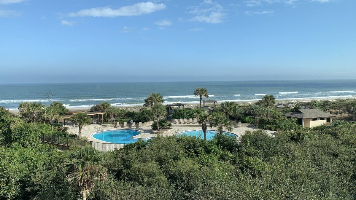 Fernandina Beach Condo | Beautiful Beachfront Condo - Access to Amelia Island Golf & Beach Club