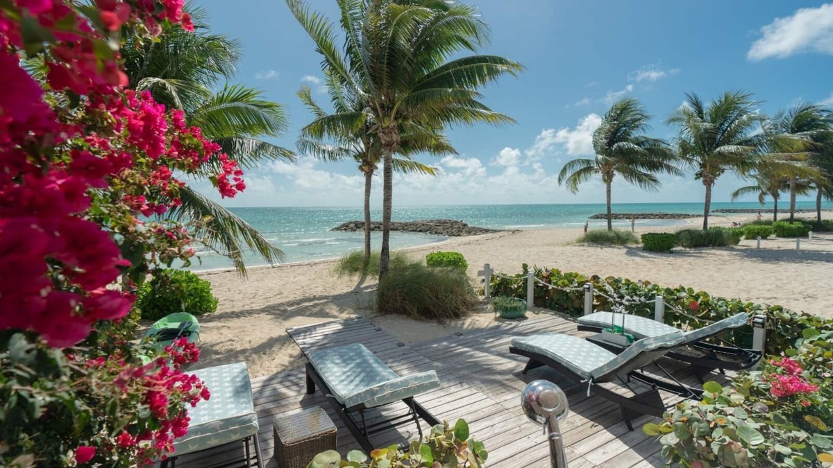 Palm Cay House | Beautiful Beach-Front Townhouse!