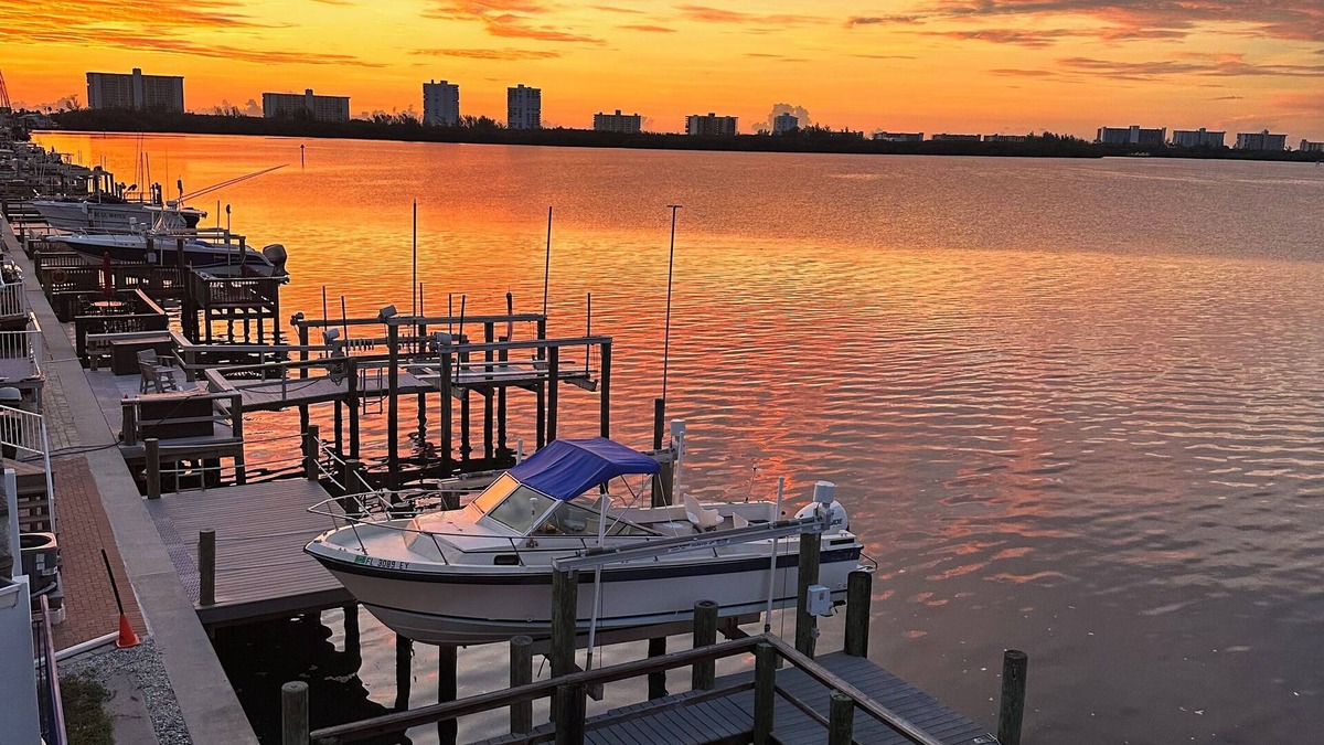 Nettles Island House | Beautiful Beach Home on Nettles Island with Private Beach Access