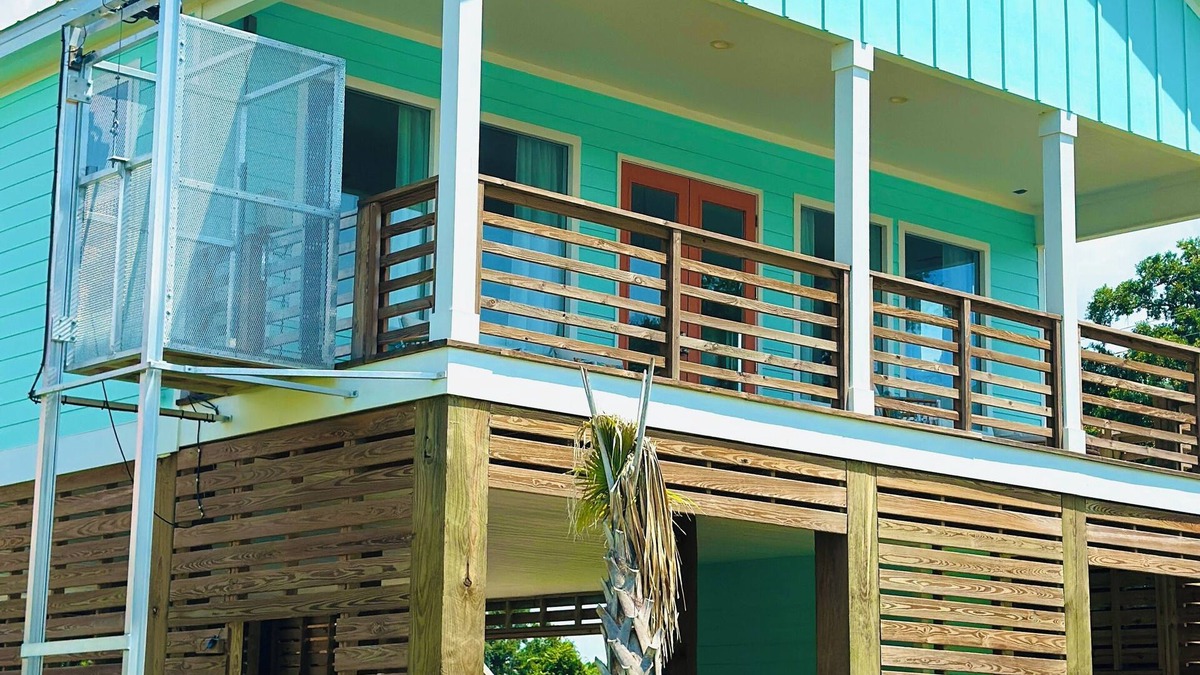 Mississippi City House | Beautiful Beach Home- Cajun Paradise -10 guest