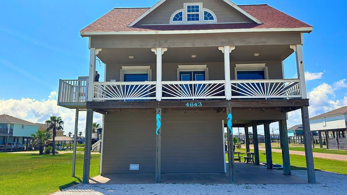 San Luis Beach House | Beautiful beach house on the Bay