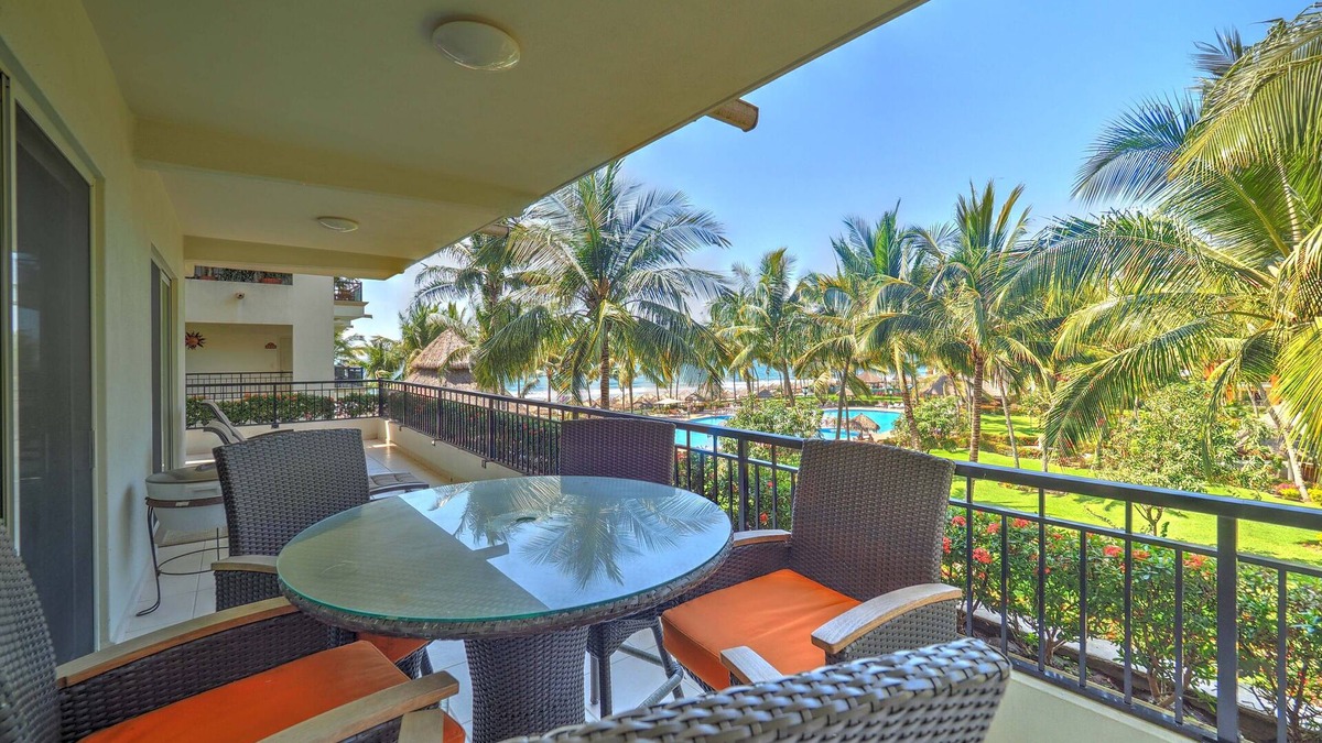 Nuevo Vallarta Condo | Beautiful Beach Front 3 Bdrm Condo Playa Royale Nuevo Vallarta