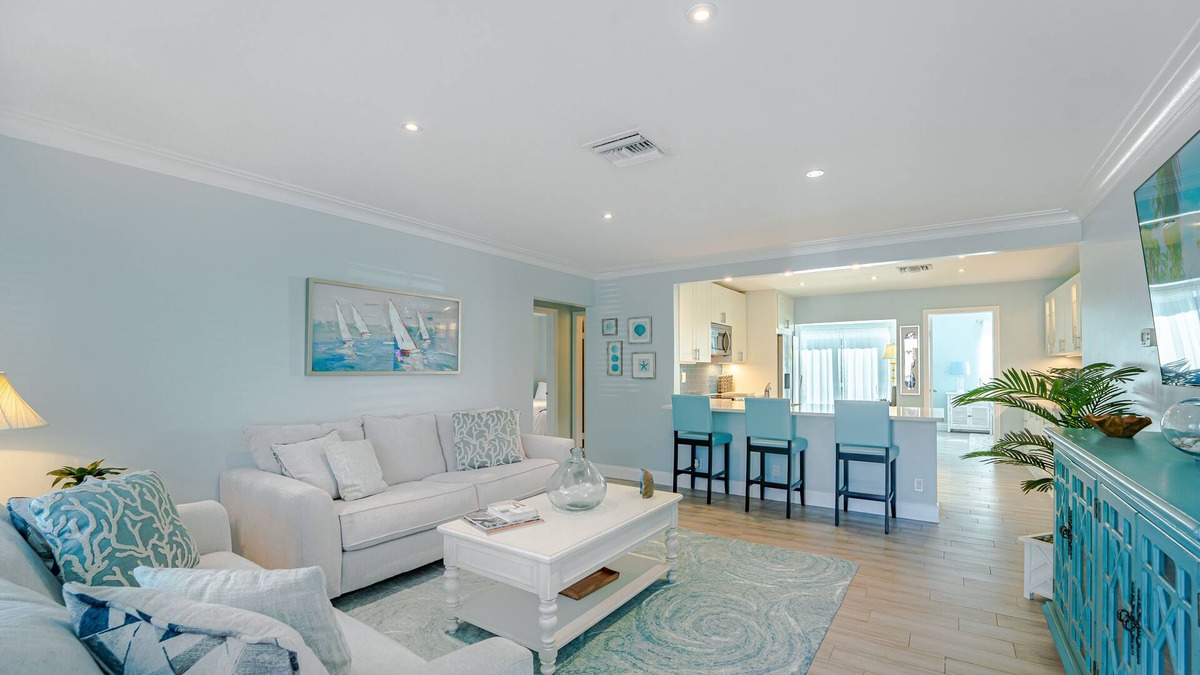 East Ocean Ave House | Beautiful brand new 3 bedroom home really close to the beach
