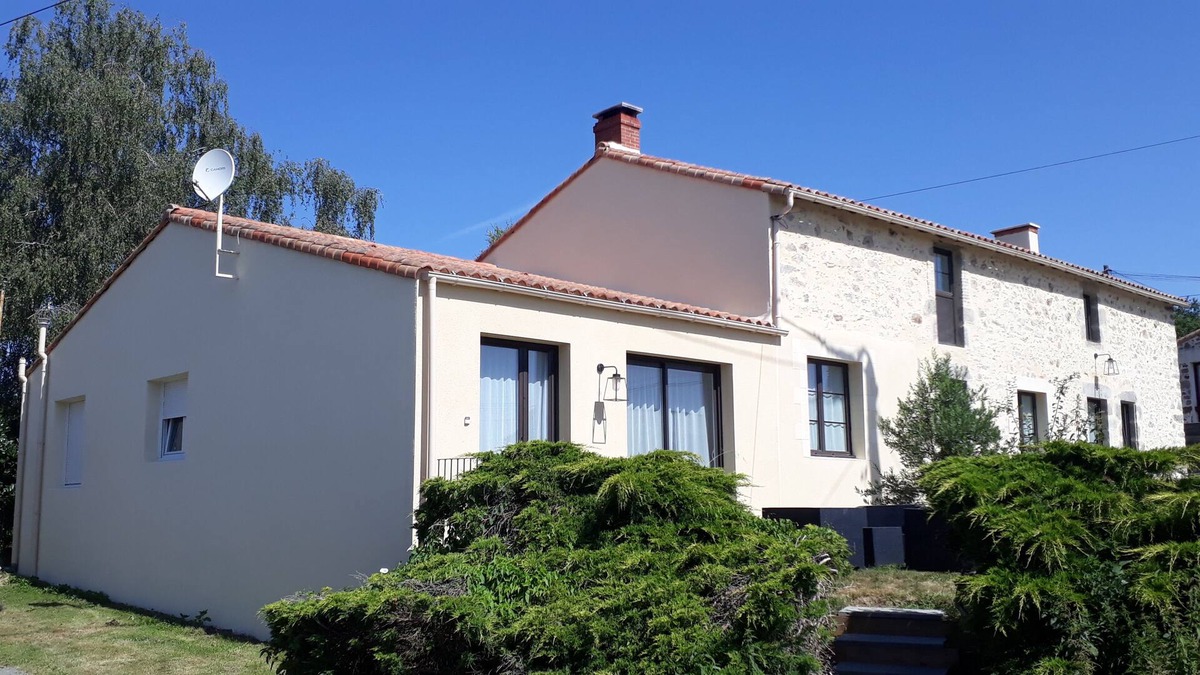 La Roche-sur-Yon House | Beautiful, bright house