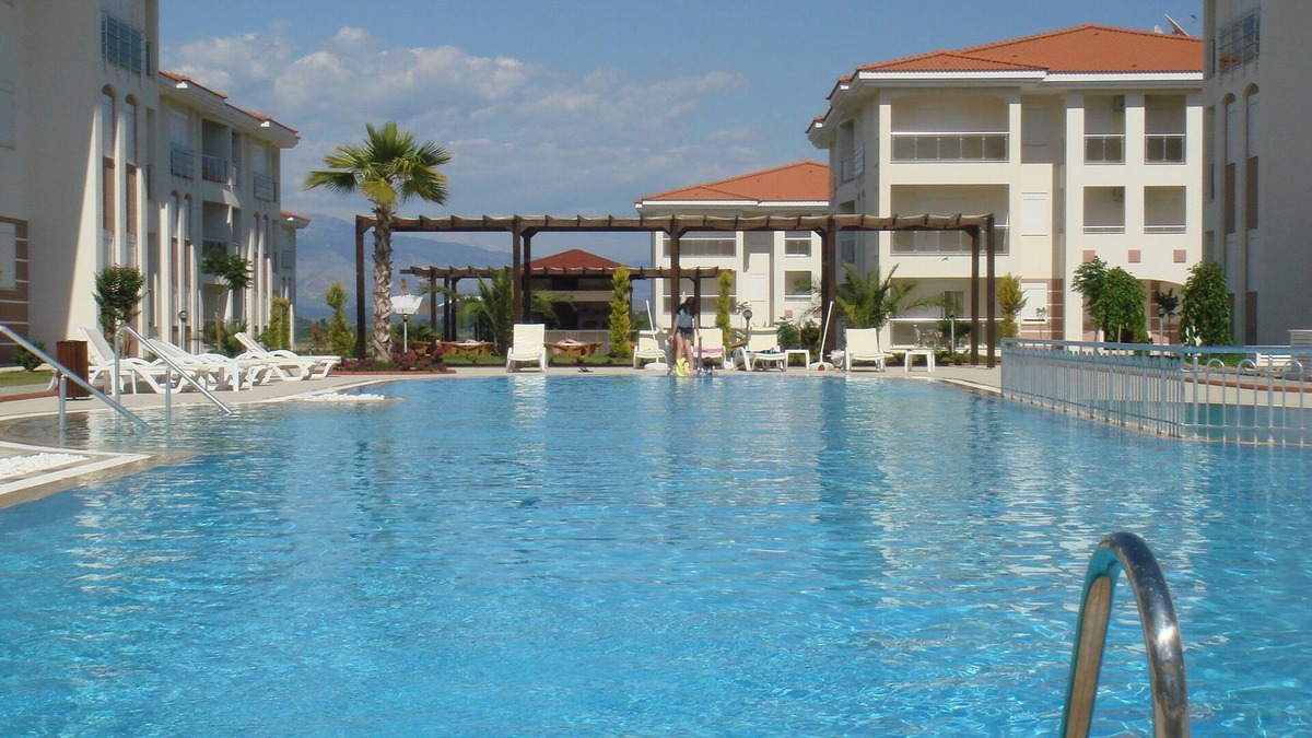 Manavgat Condo | Beautiful Bright 3 Bed Home In Popular Sought After Private Gated Community.