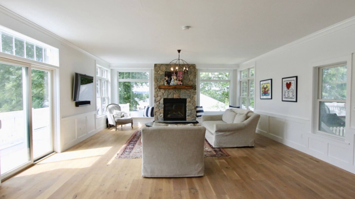 Newport East House | Beautiful bright new home, walk to Easton's Beach