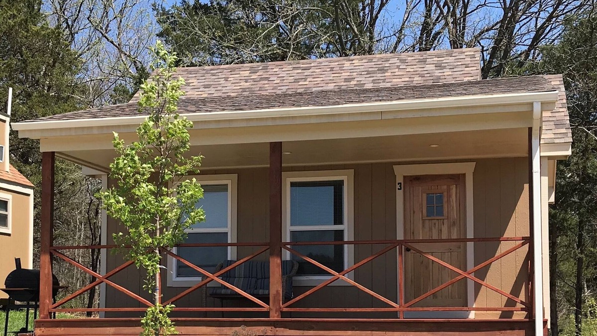 Waynesville Cabin | Beautiful Cabin sleeps 2-5