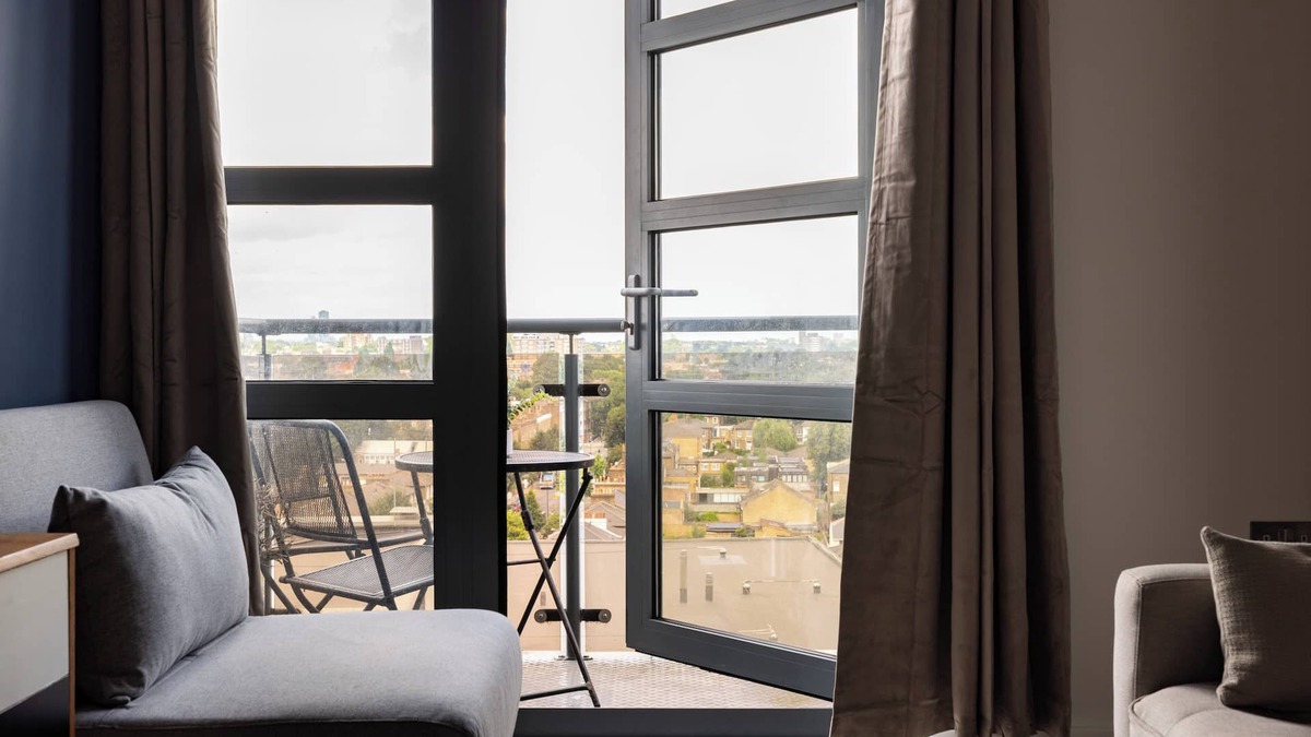 De Beauvoir Apartment | Beautiful Canal-Side Apartment in Islington