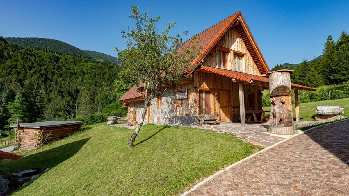 Comeglians Ski Chalet | Beautiful chalet in Comeglians with private terrace