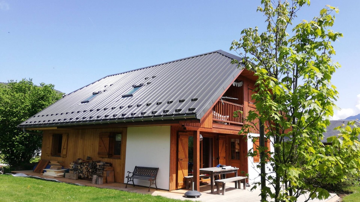 Arith Ski Chalet | Beautiful chalet medium mountain view magnificent, calm, Savoie, Bauges