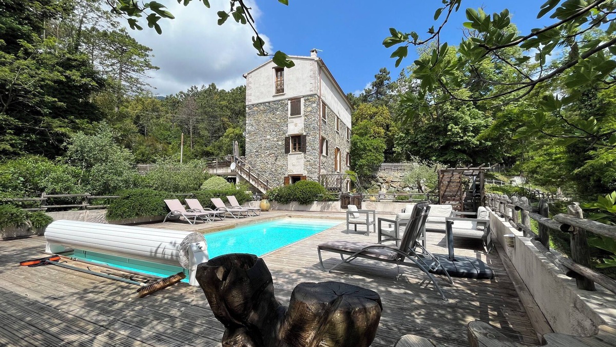 Pietroso House | Beautiful character house with swimming pool for 14 people 20 min from the sea