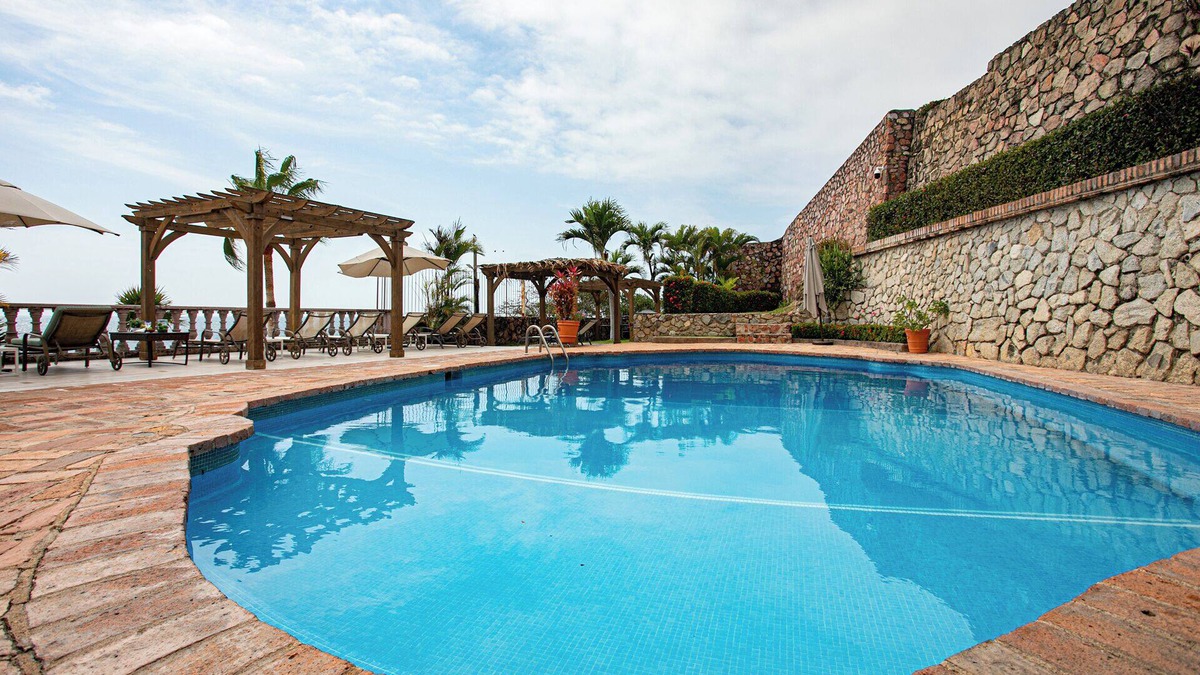Conchas Chinas Villa | Beautiful & charming Hacienda style Villa Celeste