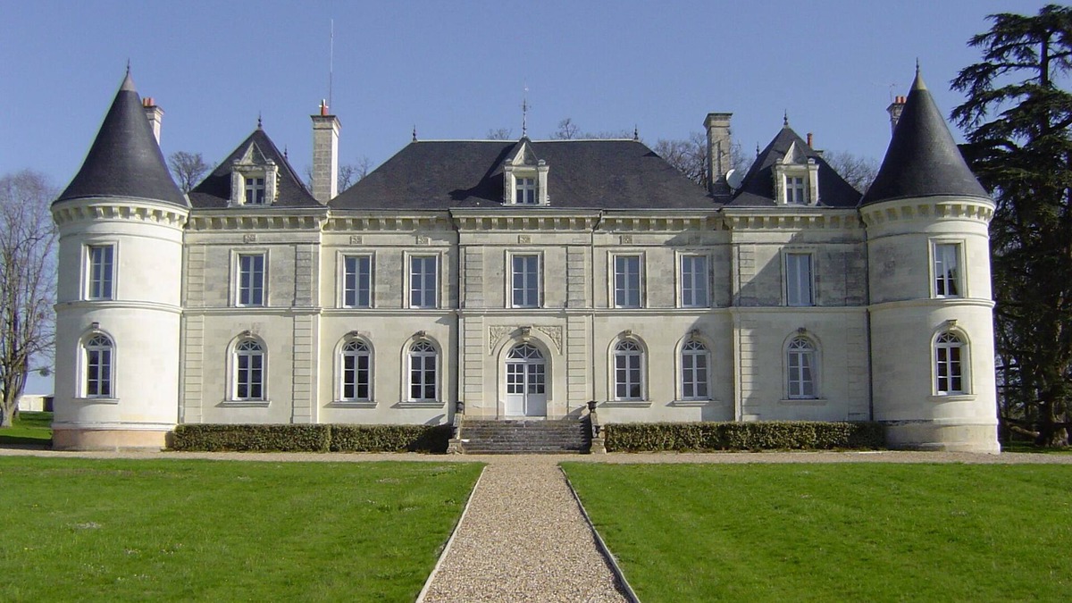 Savigny-sous-Faye Other | Beautiful chateau with pool and enclosed park in Loire Valley