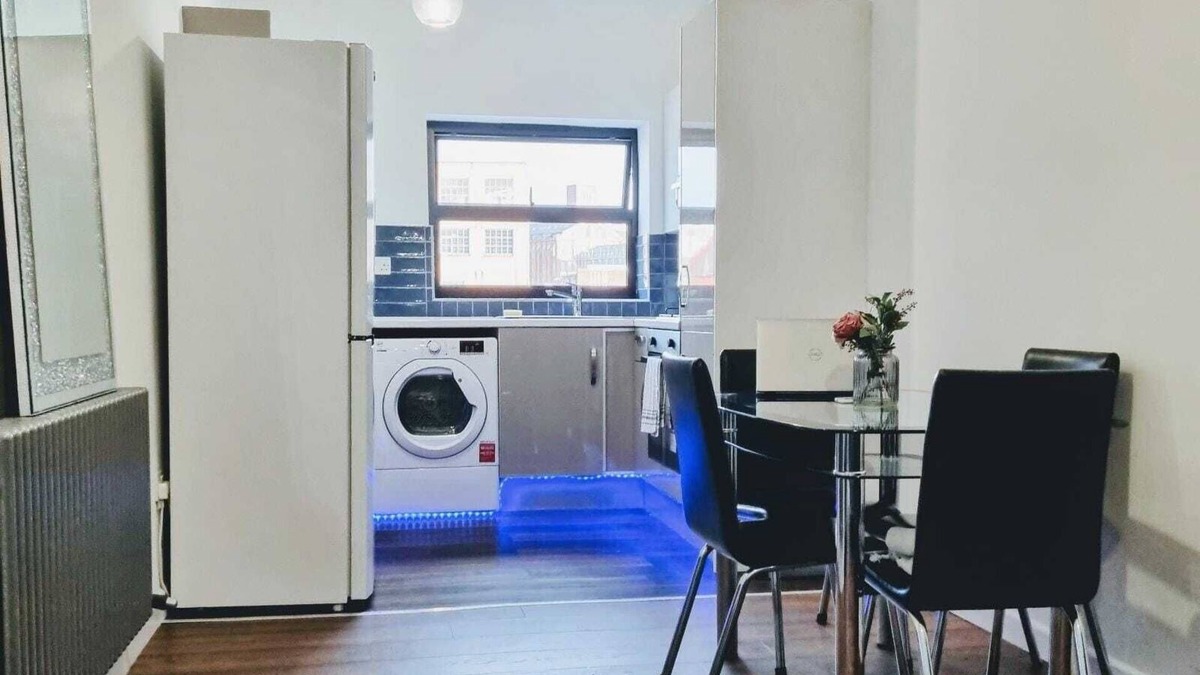 Stratford Condo | Beautiful & Clean 1 bed Apartment in Hackney Wick