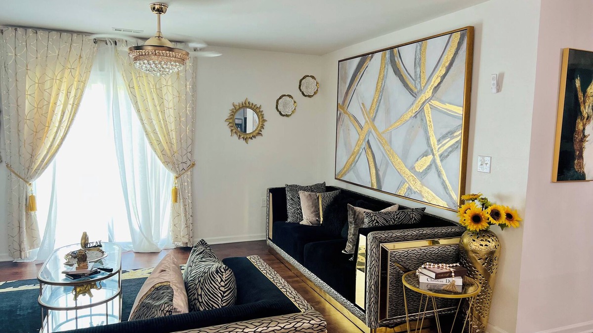 Concord House | Beautiful ,Clean, Stylish home in peaceful and well maintained environment .