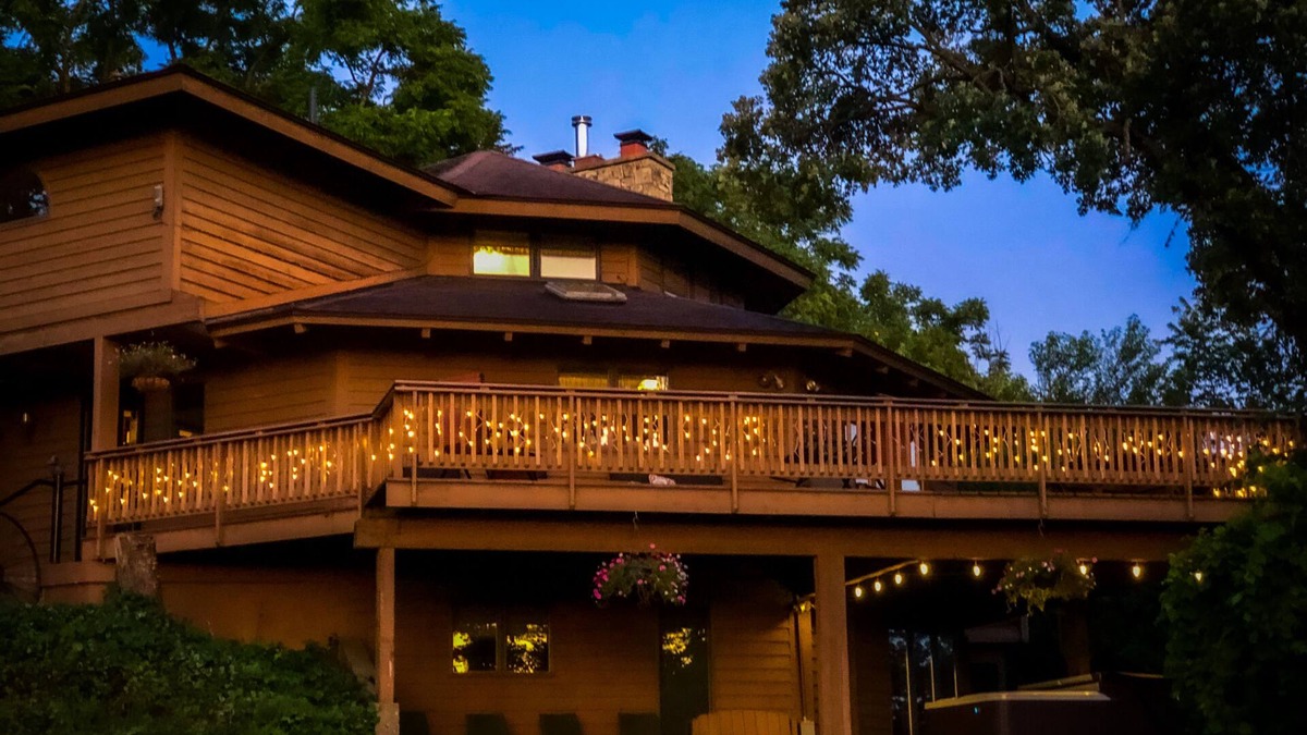 Elizabeth Cabin | Beautiful compound, 10 mile views, on 300 acre ranch, next to Galena Territory