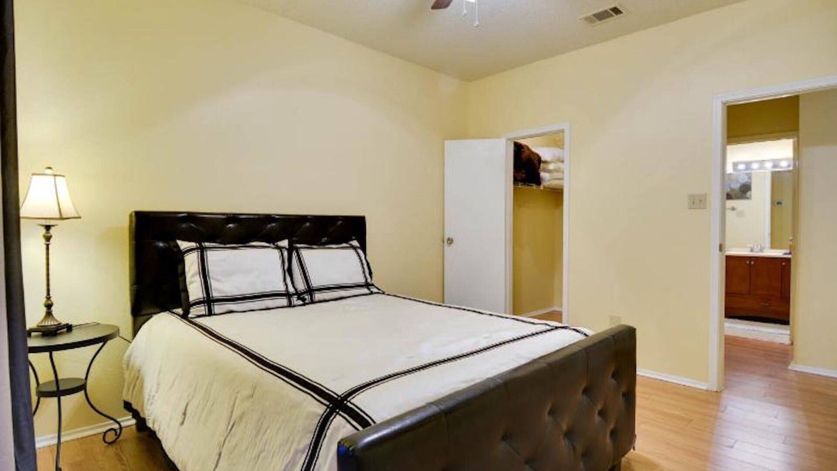 Village At Walnut Creek Condo | Beautiful Condo Near The Domain