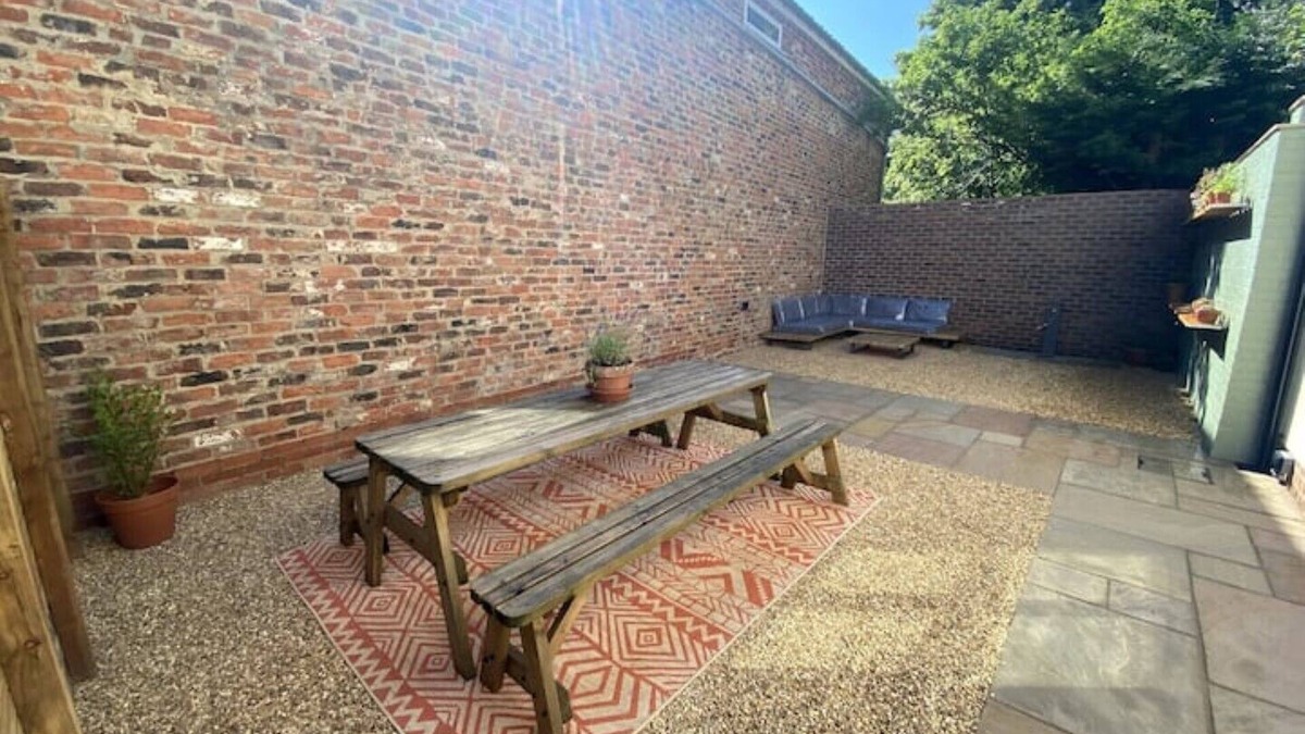 Stokesley Cottage | Beautiful, cosy cottage on market town high street