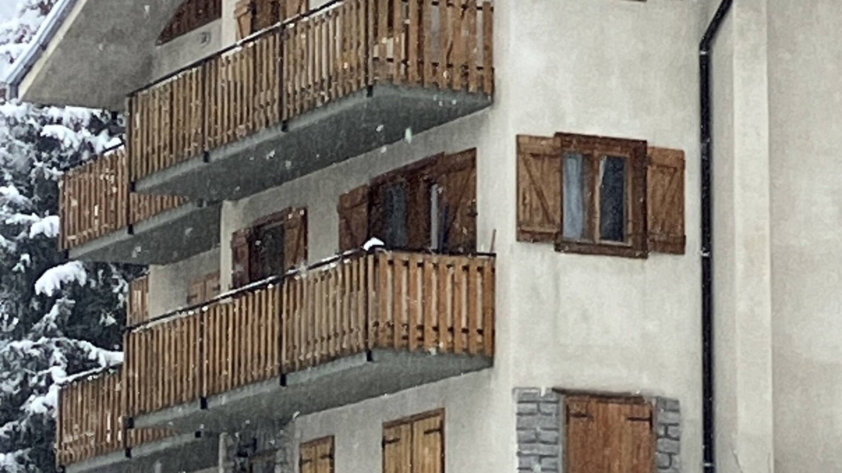 La Thuile Apartment | Beautiful cosy penthouse ski apartment in La Thuile Aosta Valley. Pet friendly