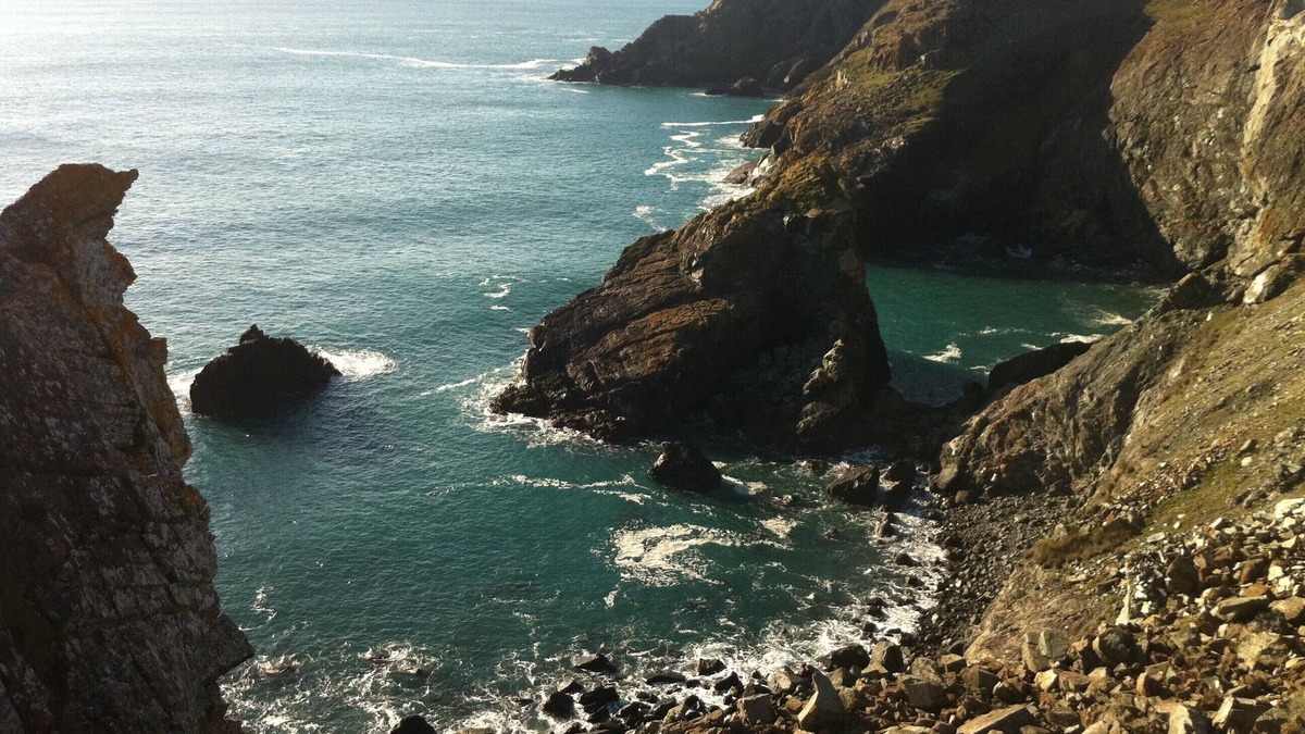 Mabe Cottage | Beautiful Cottage in a peaceful rural landscape. Short drive to the coast.