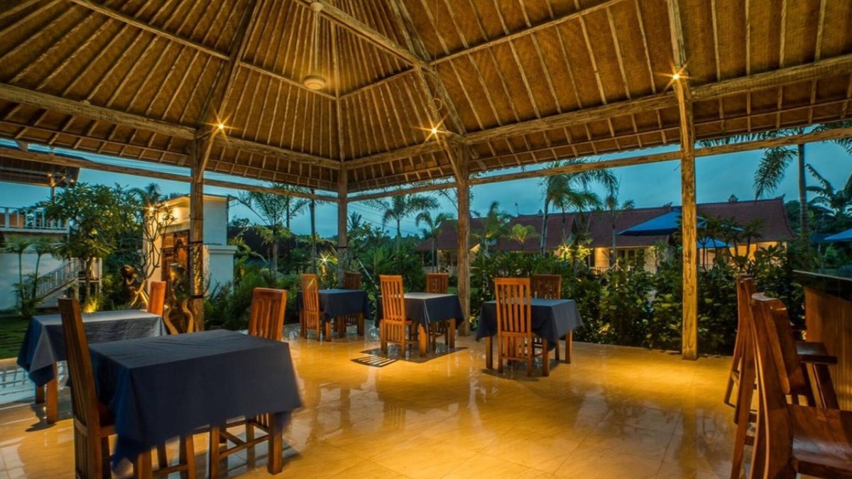 Mushroom Bay Cottage | Beautiful Cottage in Nusa Lembongan, Spacious Garden Area with Pool