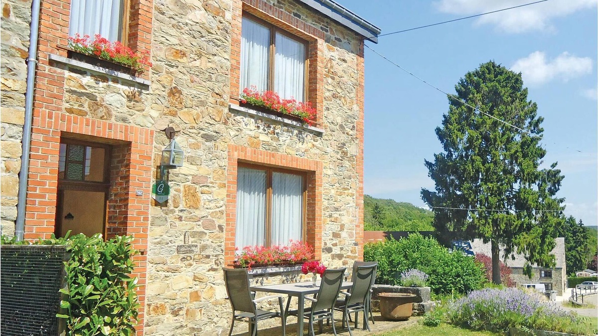 Daverdisse House | Beautiful cottage built in typical Ardensian style in the village of Sclassin, near Wellin (12km) an