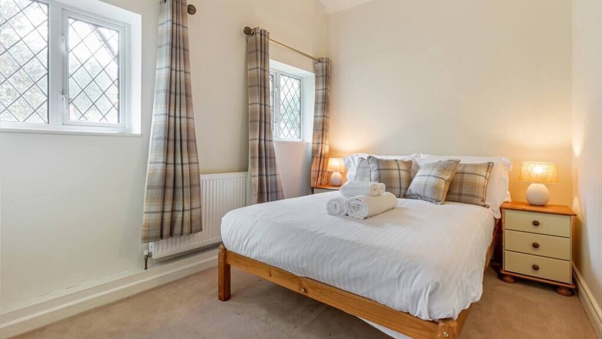 Northway House | Beautiful Cottage in Bredon The Old Thatch