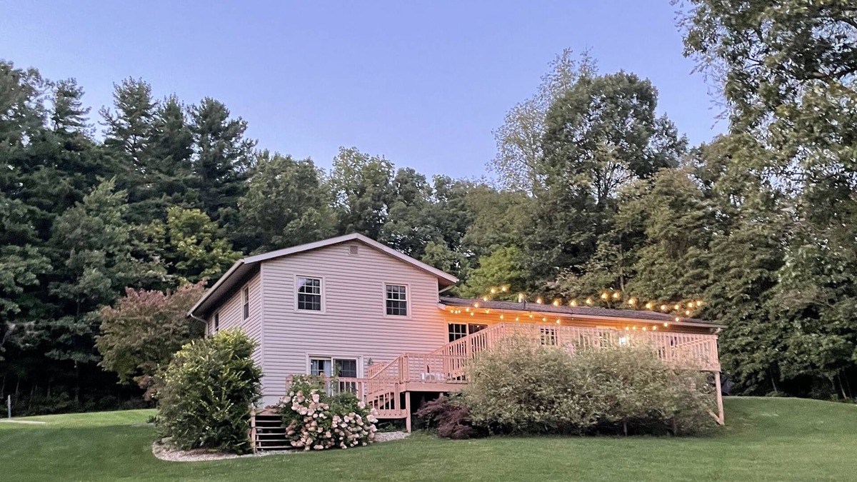 Bellville House | Beautiful country side house near Mohican-Mid Ohio sports-Snowtrails
