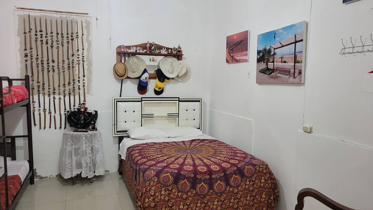 Pimentel Apartment | Beautiful cozzy studio located four blocks to the beach, pets and kids allow.