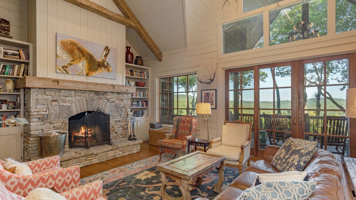 Glenville House | Beautiful custom home in Chinquapin