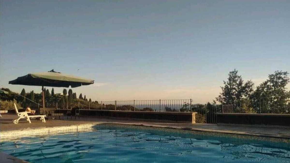 Pugliola Apartment | Beautiful design apartment with shared pool and view on the gulf